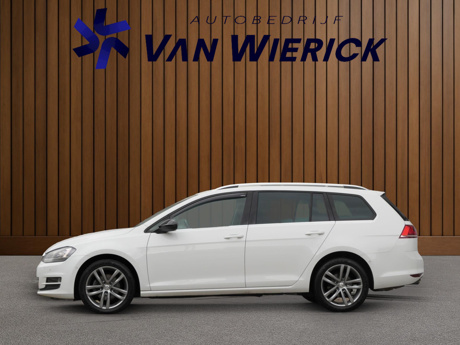 Volkswagen Golf Variant 1.4 TSI Highline 122PK | Xenon | Half leder/stof | Stoelverwarming 47546461-1.jpg | Autobedrijf van Wierick