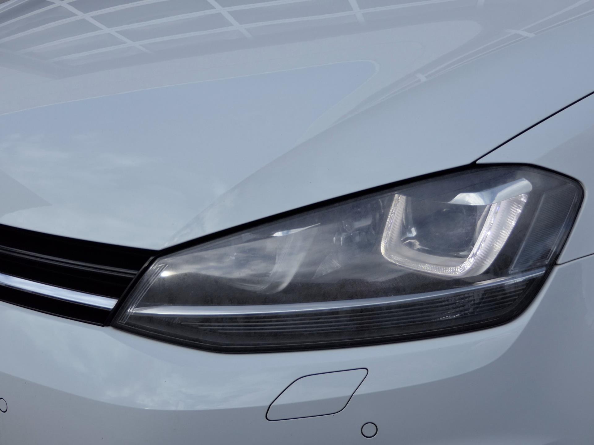 Volkswagen Golf Variant 1.4 TSI Highline 122PK | Xenon | Half leder/stof | Stoelverwarming 47546461-17.jpg | Autobedrijf van Wierick