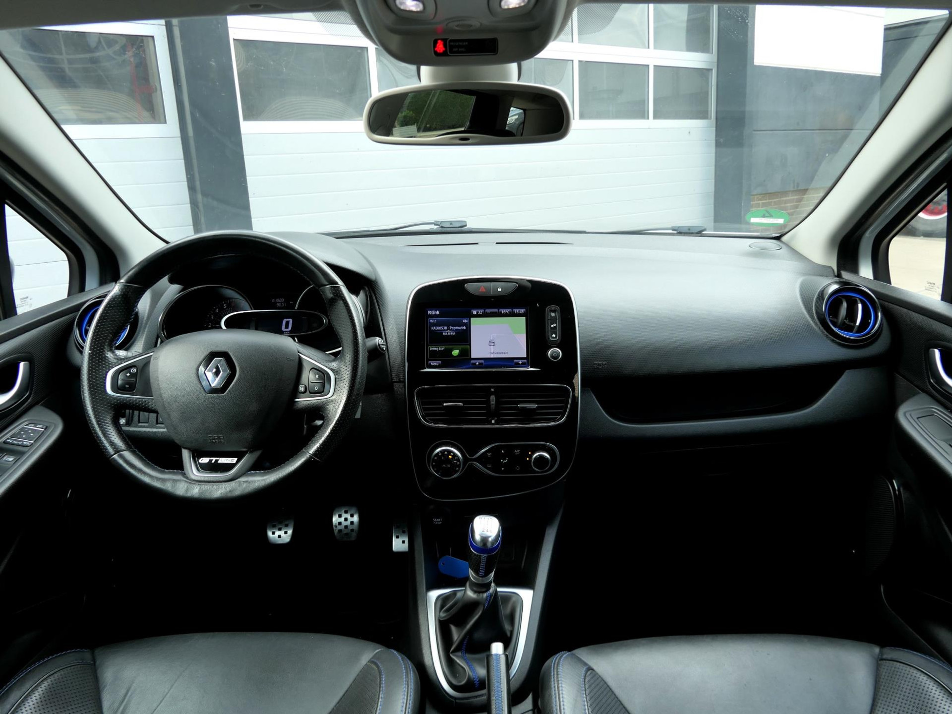 Renault Clio Estate 1.2 TCe 118PK GT-Line | Leer | LED | Camera | Keyless | Climate Control 47572135-9.jpg | Autobedrijf van Wierick