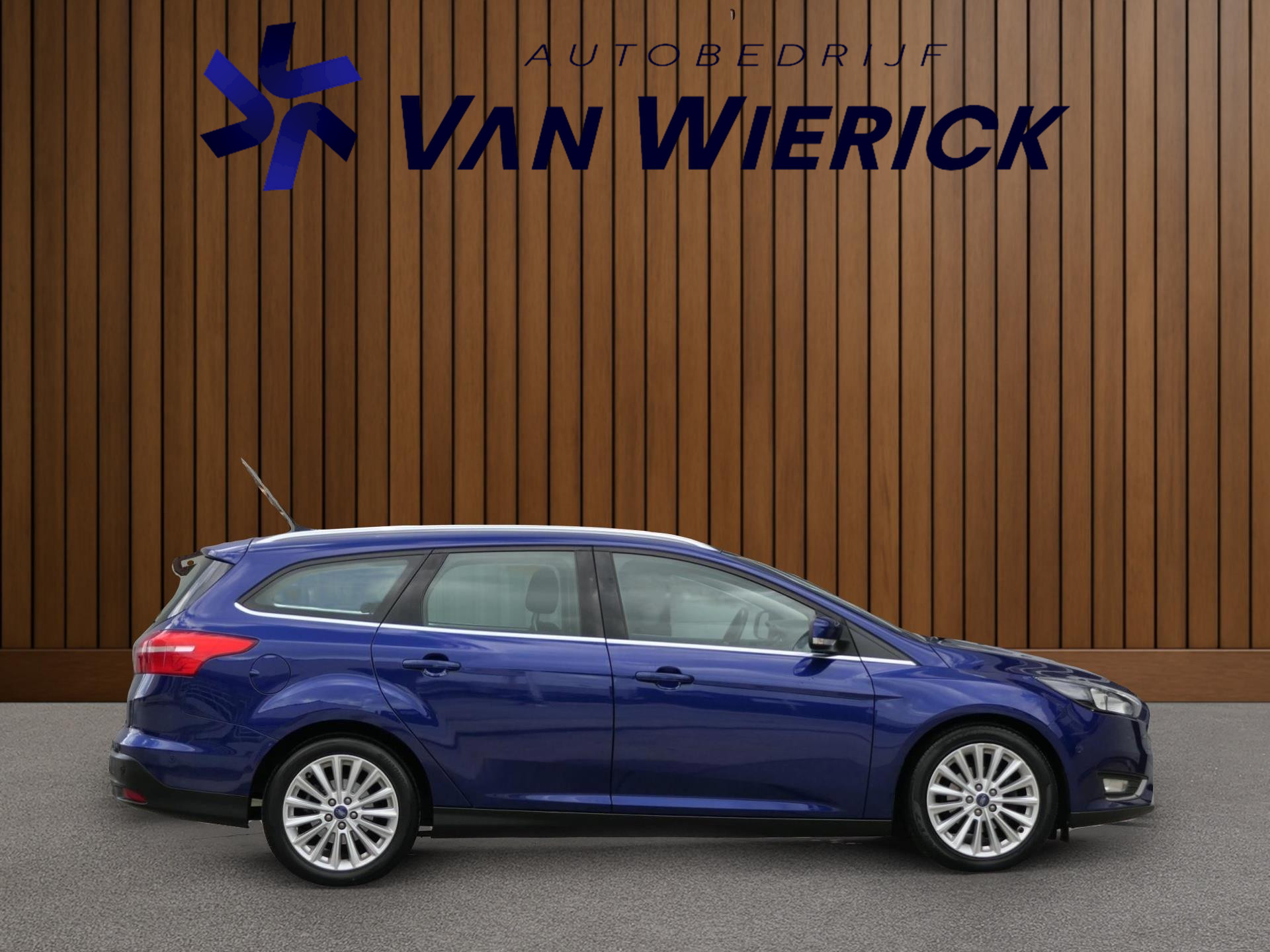 Ford Focus Wagon 1.0 Titanium 125PK! | Cruise | Clima | Navi | Nette Staat 47646471-2.jpg | Autobedrijf van Wierick