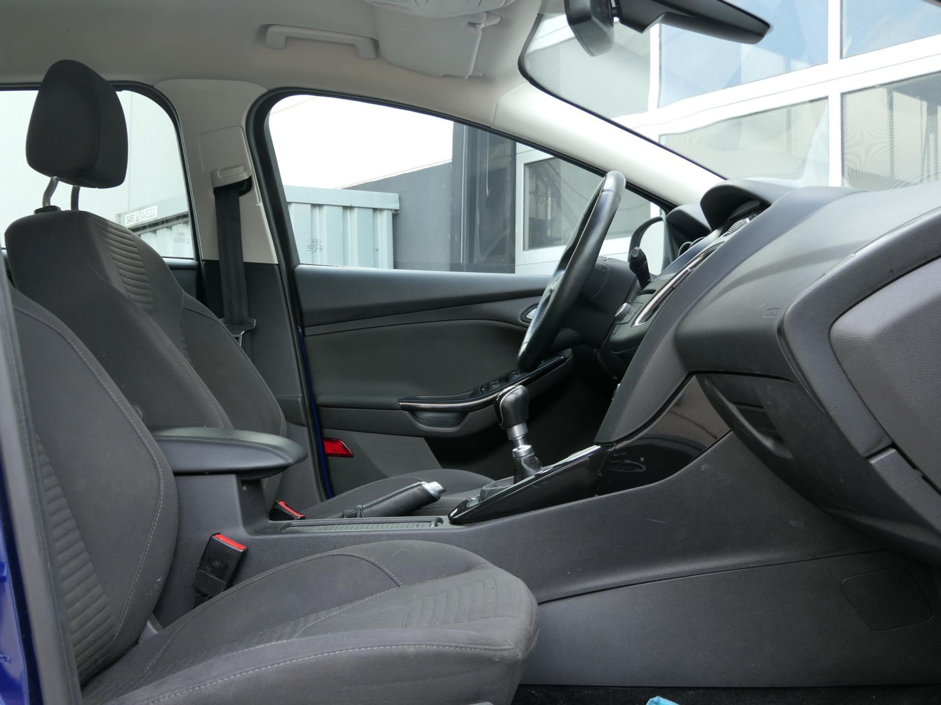 Ford Focus Wagon 1.0 Titanium 125PK! | Cruise | Clima | Navi | Nette Staat 47646471-8.jpg | Autobedrijf van Wierick