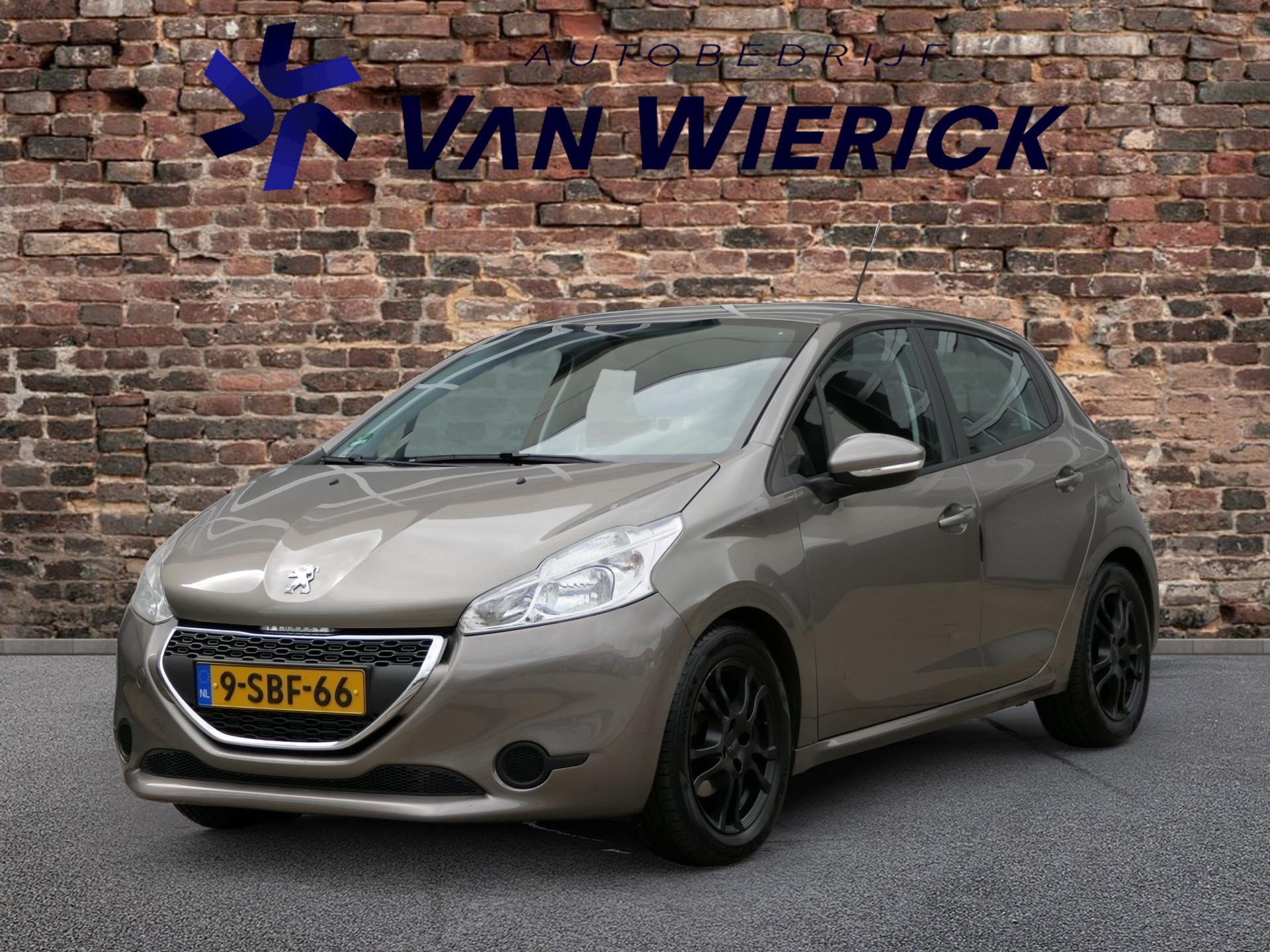 Peugeot 208 1.4 VTi 95PK! 5-Deurs | Cruise | Nette Staat 47681307-0.jpg | Autobedrijf van Wierick