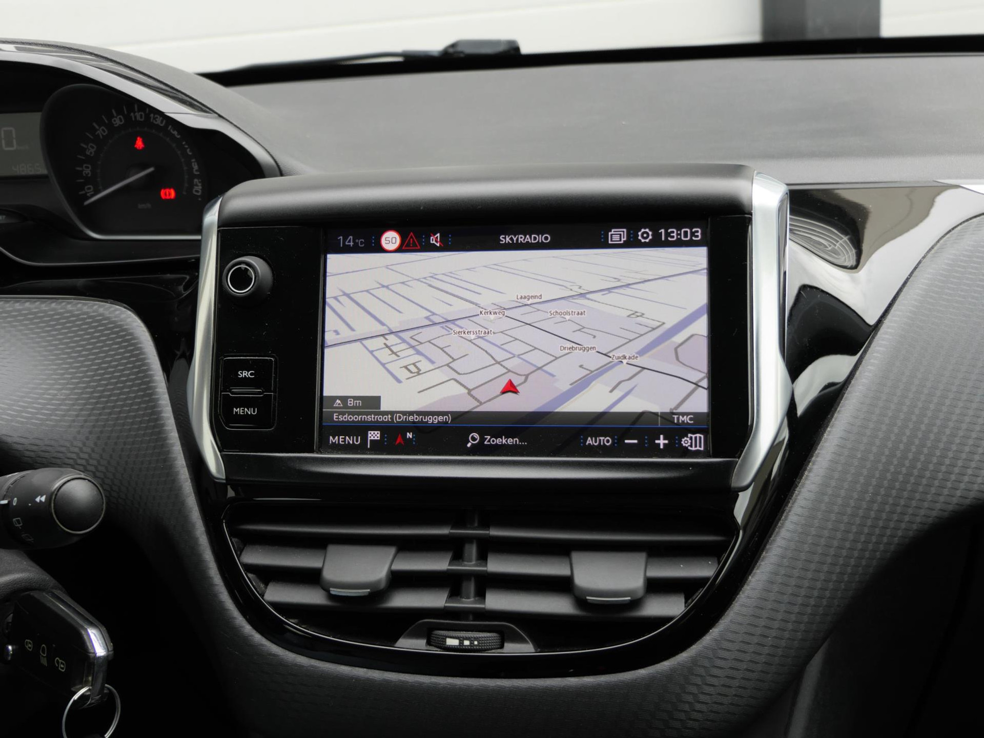 Peugeot 2008 1.2 PureTech Active | Carplay | Cruise | Trekhaak | Distributieriem v.v. 48127615-14.jpg | Autobedrijf van Wierick