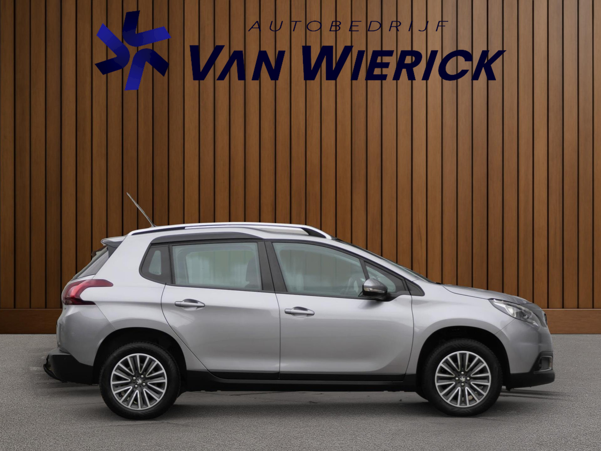 Peugeot 2008 1.2 PureTech Active | Carplay | Cruise | Trekhaak | Distributieriem v.v. 48127615-2.jpg | Autobedrijf van Wierick