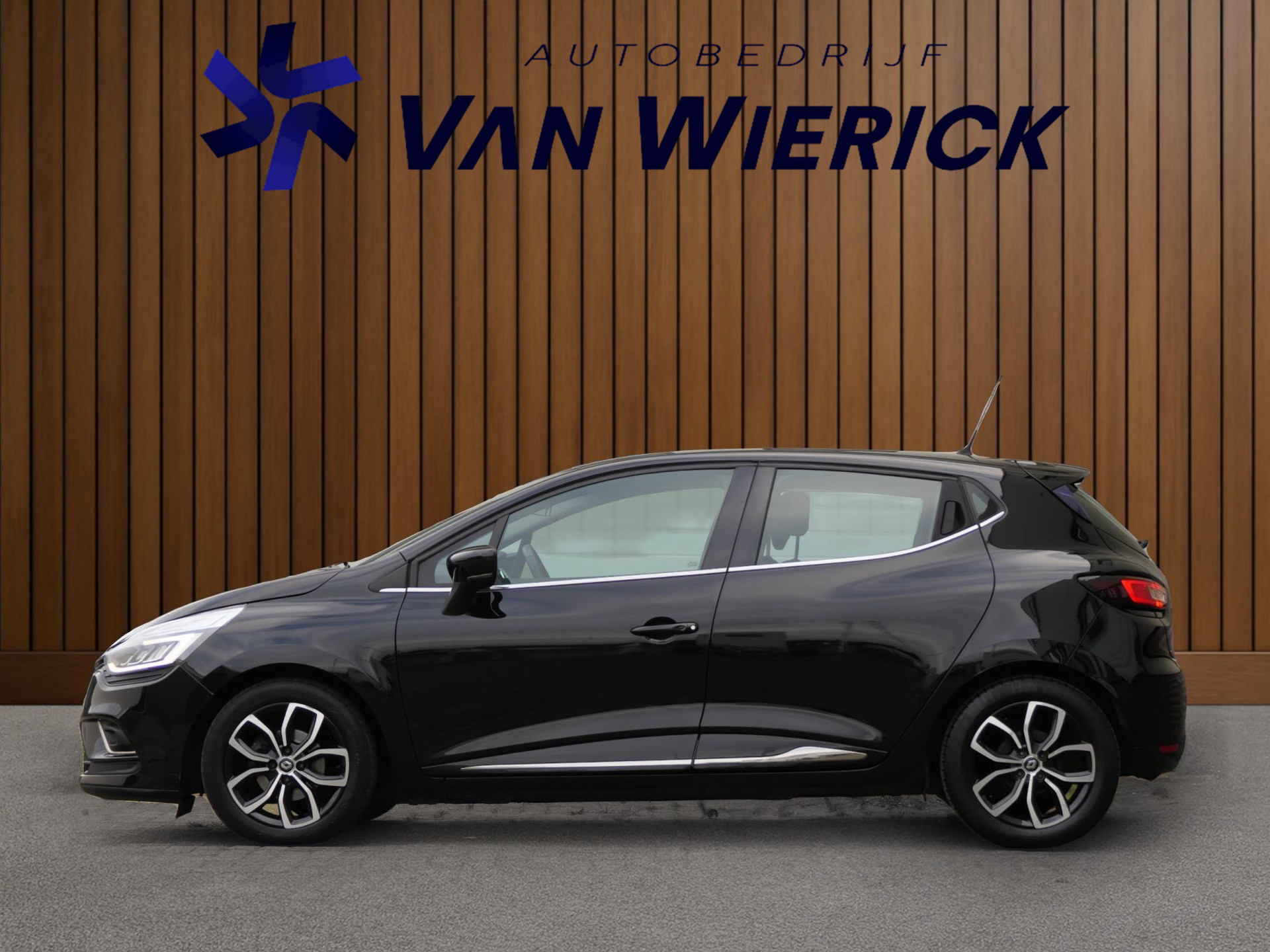 Renault Clio 0.9 TCe Intens | Cruise | Led | Half stof/leer | NAP 48468273-1.jpg | Autobedrijf van Wierick