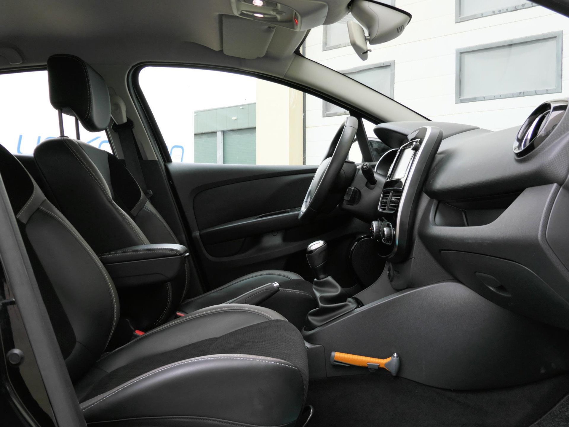 Renault Clio 0.9 TCe Intens | Cruise | Led | Half stof/leer | NAP 48468273-10.jpg | Autobedrijf van Wierick