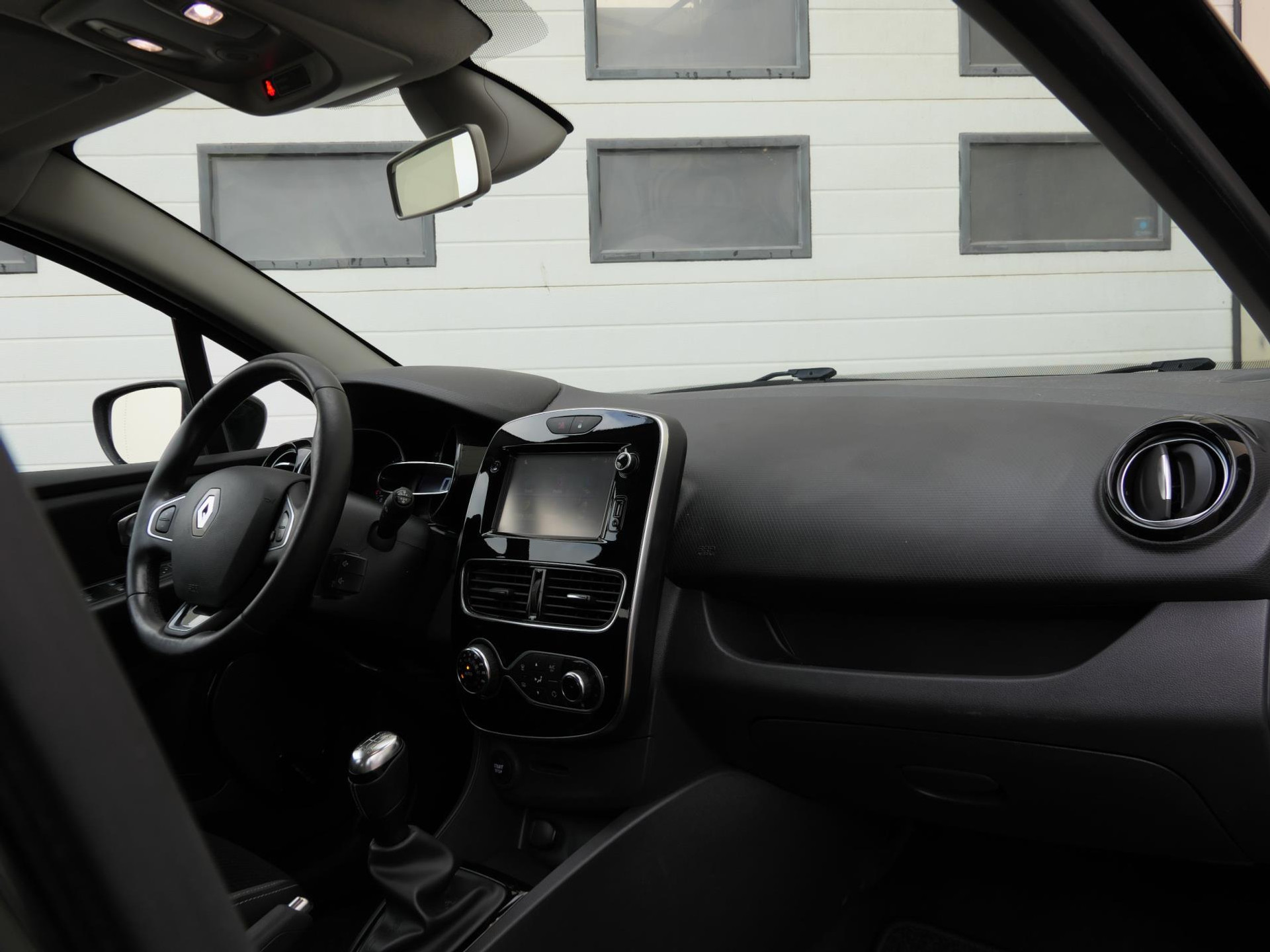 Renault Clio 0.9 TCe Intens | Cruise | Led | Half stof/leer | NAP 48468273-11.jpg | Autobedrijf van Wierick