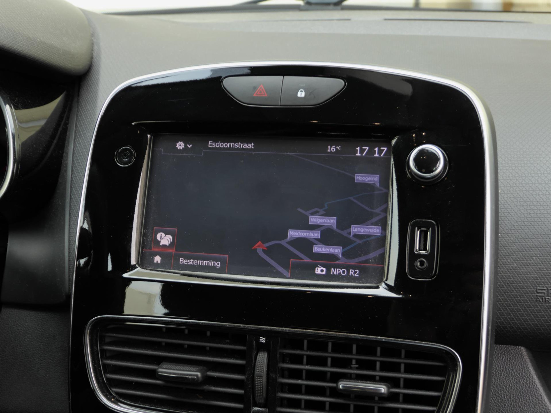 Renault Clio 0.9 TCe Intens | Cruise | Led | Half stof/leer | NAP 48468273-13.jpg | Autobedrijf van Wierick