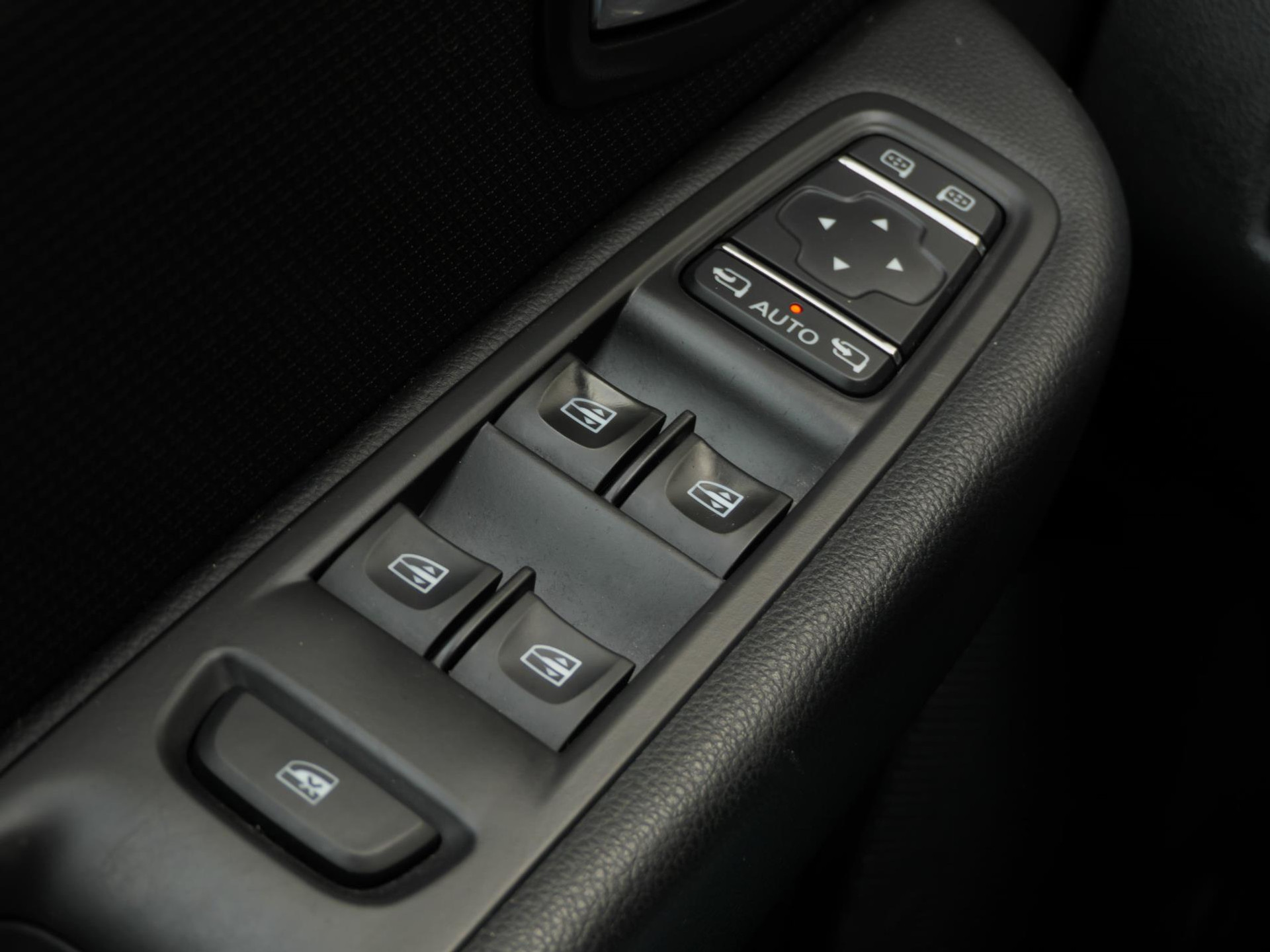 Renault Clio 0.9 TCe Intens | Cruise | Led | Half stof/leer | NAP 48468273-16.jpg | Autobedrijf van Wierick