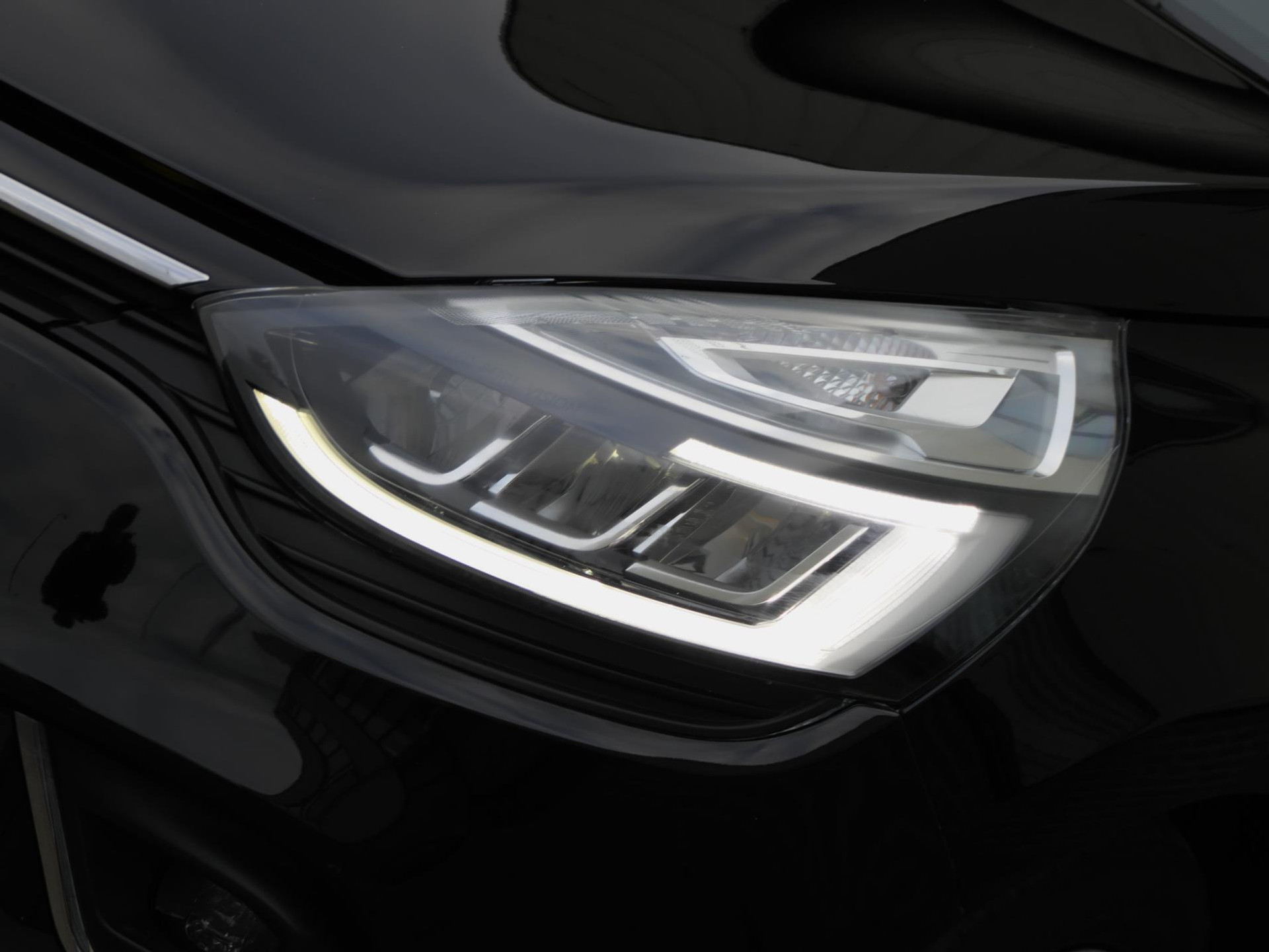 Renault Clio 0.9 TCe Intens | Cruise | Led | Half stof/leer | NAP 48468273-5.jpg | Autobedrijf van Wierick
