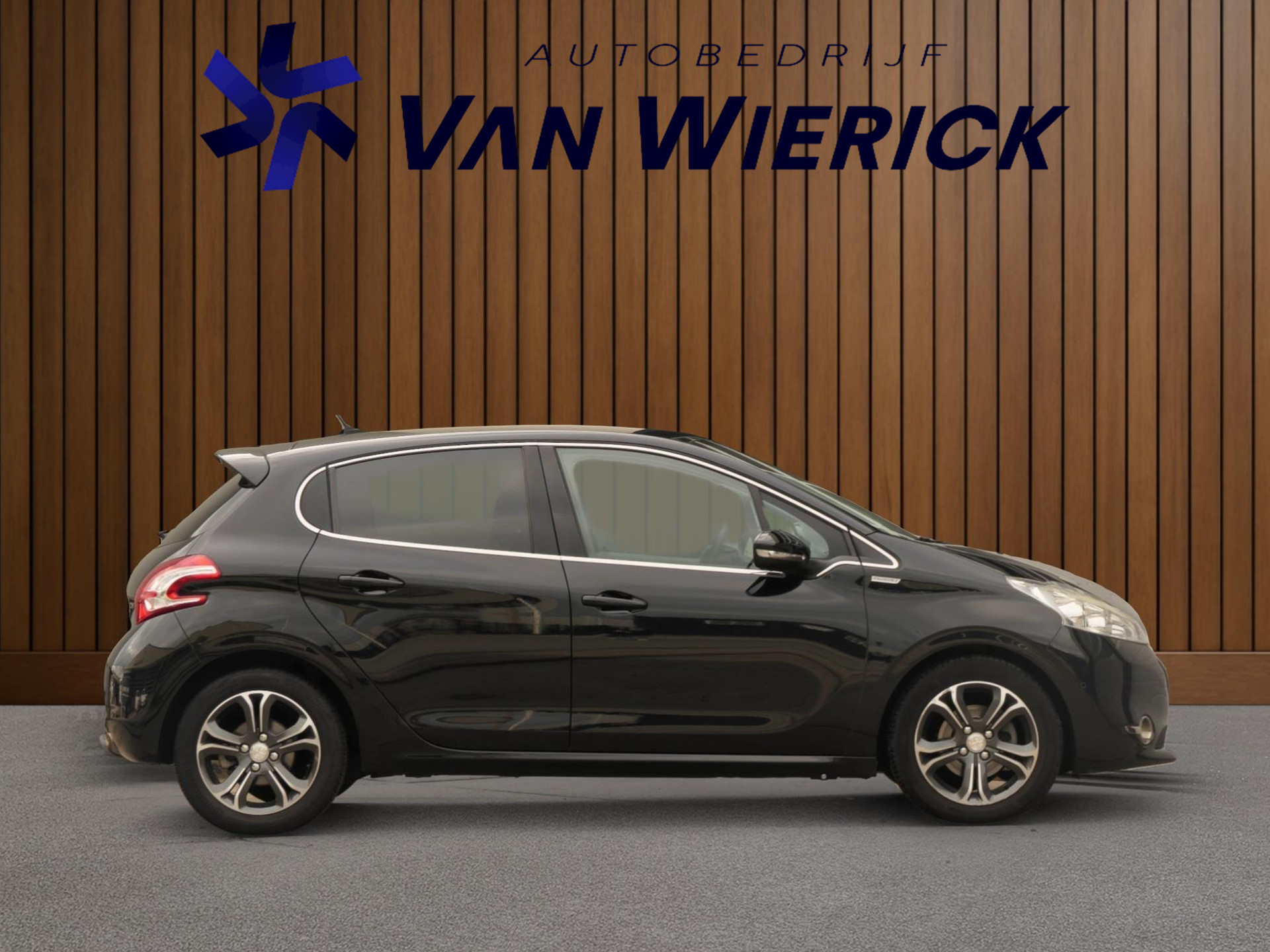 Peugeot 208 1.6 VTi Intuïtive 120PK! | Cruise | Bluetooth | Clima | Parkeersensoren 48534708-2.jpg | Autobedrijf van Wierick