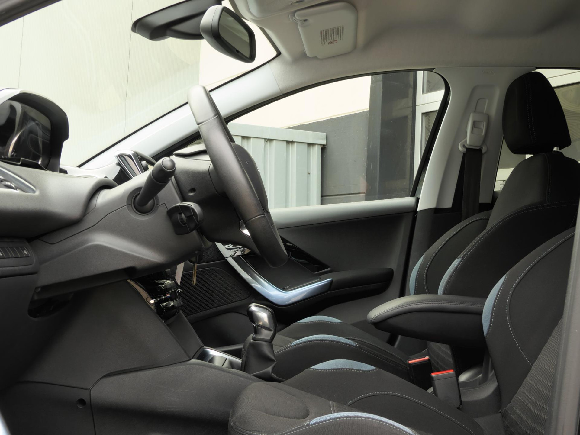 Peugeot 208 1.6 VTi Intuïtive 120PK! | Cruise | Bluetooth | Clima | Parkeersensoren 48534708-8.jpg | Autobedrijf van Wierick