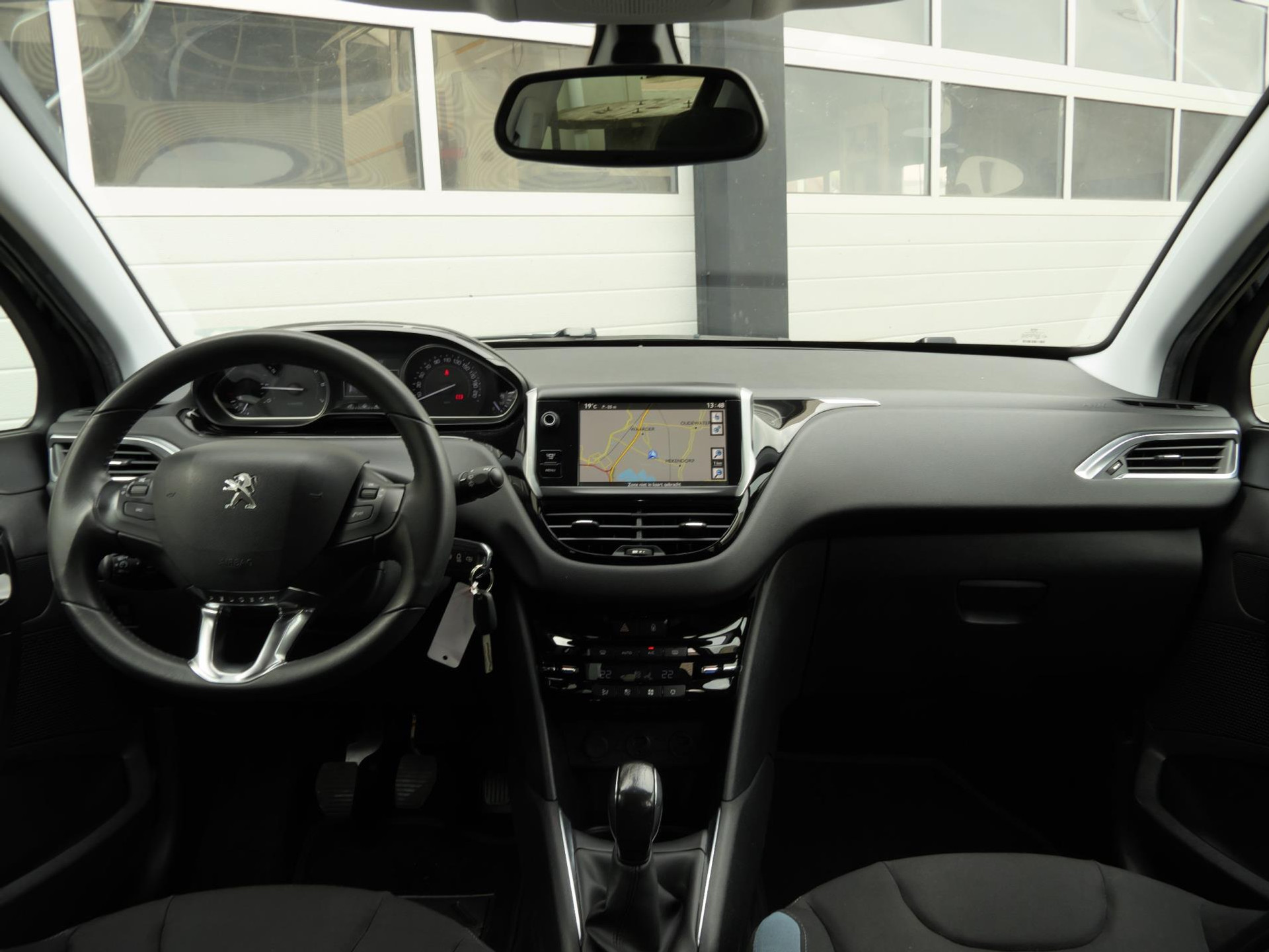 Peugeot 208 1.6 VTi Intuïtive 120PK! | Cruise | Bluetooth | Clima | Parkeersensoren 48534708-9.jpg | Autobedrijf van Wierick