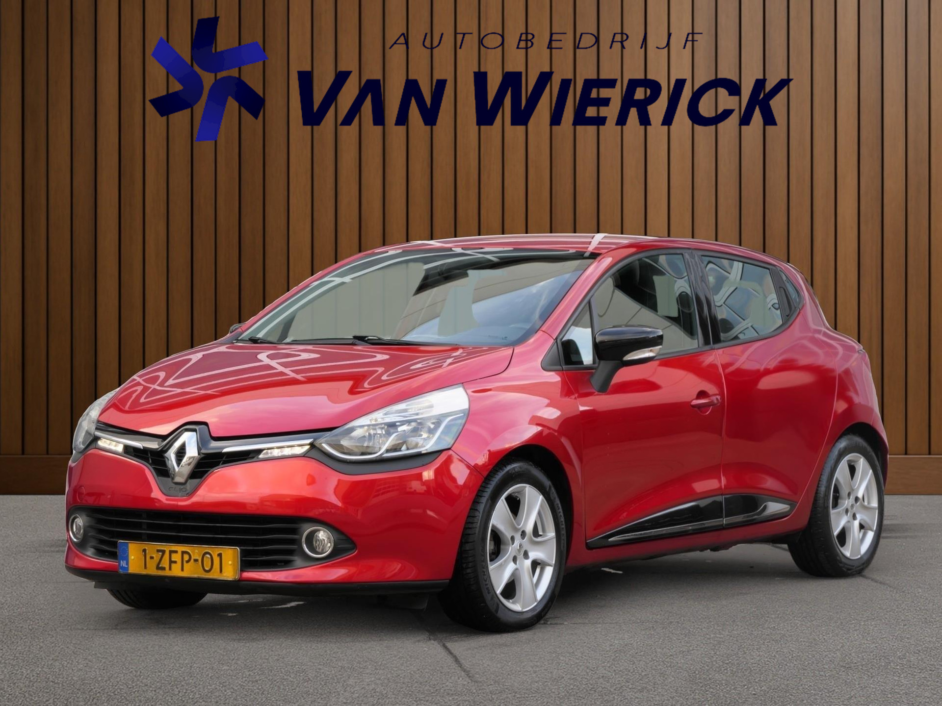 Renault Clio 0.9 TCe Expression 5-Deurs | Carplay | Cruise | Afneembare trekhaak 48575734-0.jpg | Autobedrijf van Wierick