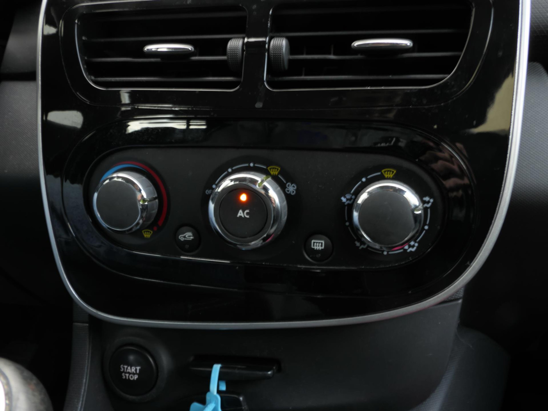Renault Clio 0.9 TCe Expression 5-Deurs | Carplay | Cruise | Afneembare trekhaak 48575734-11.jpg | Autobedrijf van Wierick