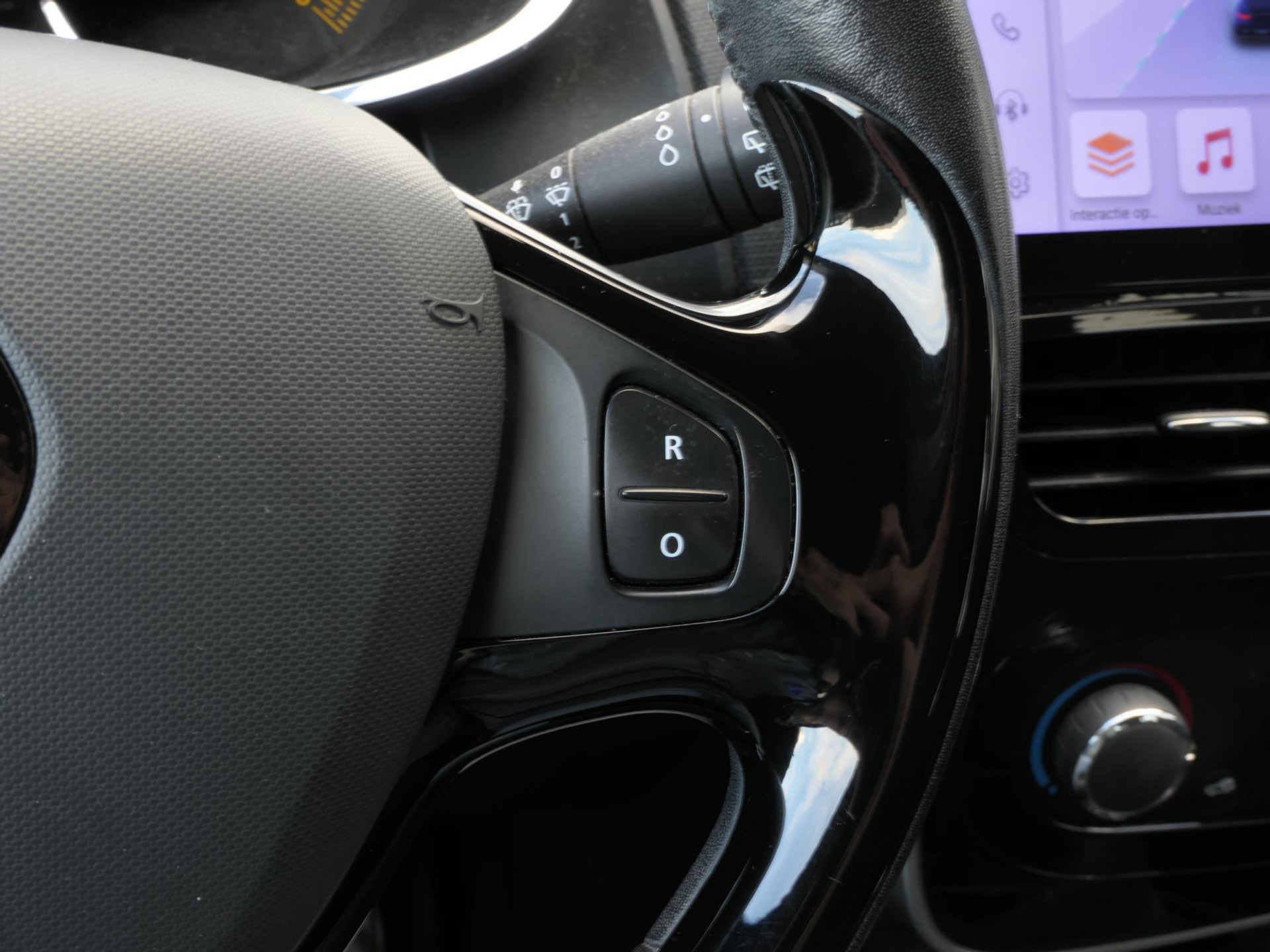 Renault Clio 0.9 TCe Expression 5-Deurs | Carplay | Cruise | Afneembare trekhaak 48575734-16.jpg | Autobedrijf van Wierick