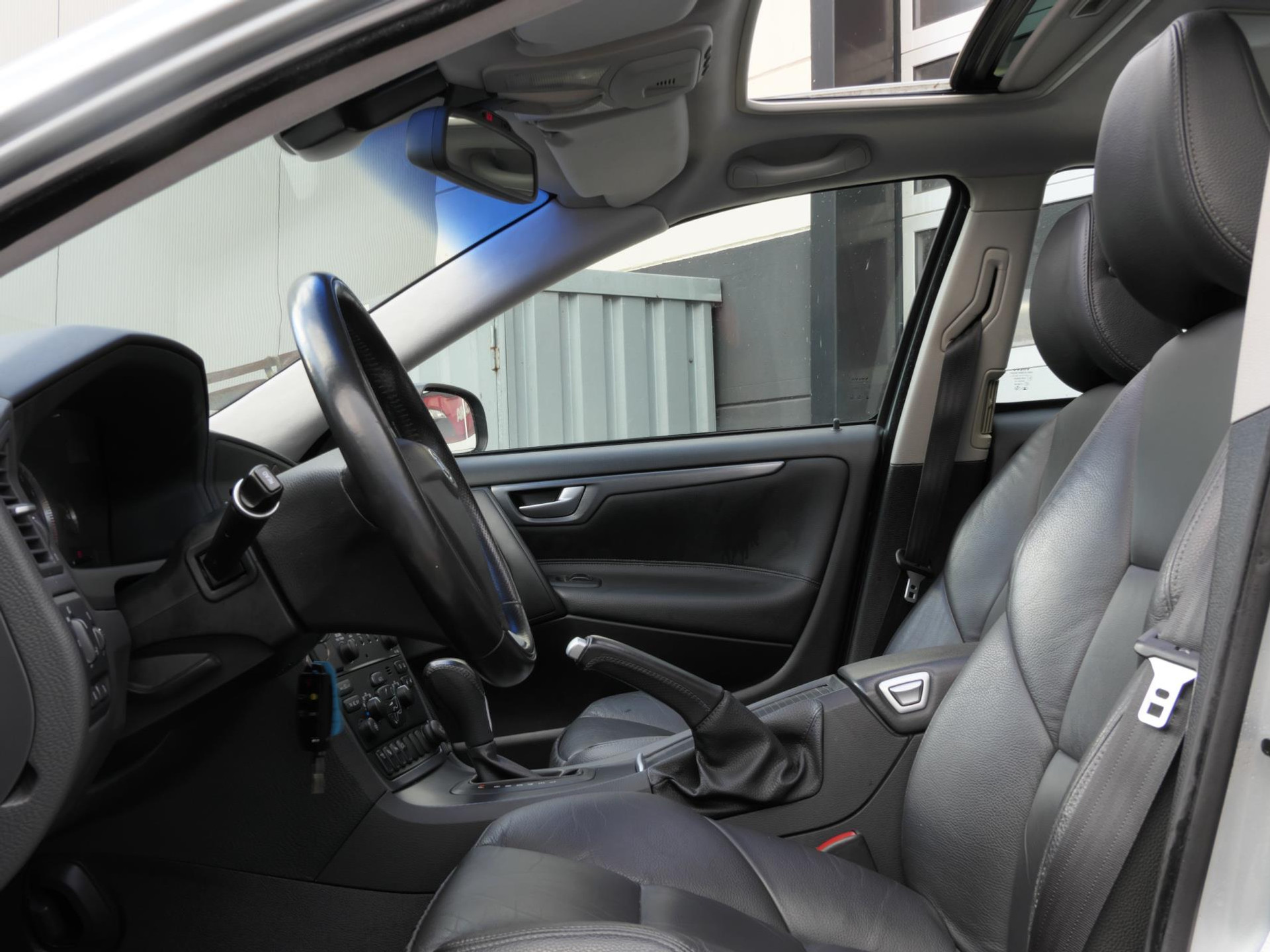 Volvo S60 2.4 Drivers Edition Automaat 140PK Youngtimer! Schuif/kanteldak | Leer | Trekhaak | Stoelverwarming 48660311-5.jpg | Autobedrijf van Wierick