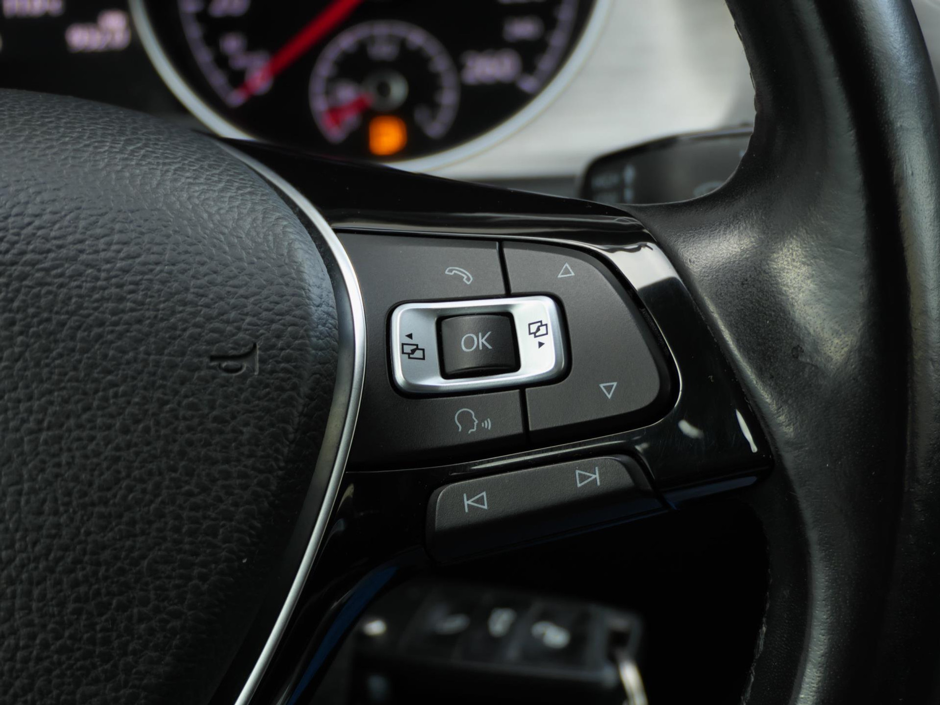 Volkswagen Golf 1.2 TSI Comfortline | Cruise | Trekhaak | Led 48725379-18.jpg | Autobedrijf van Wierick