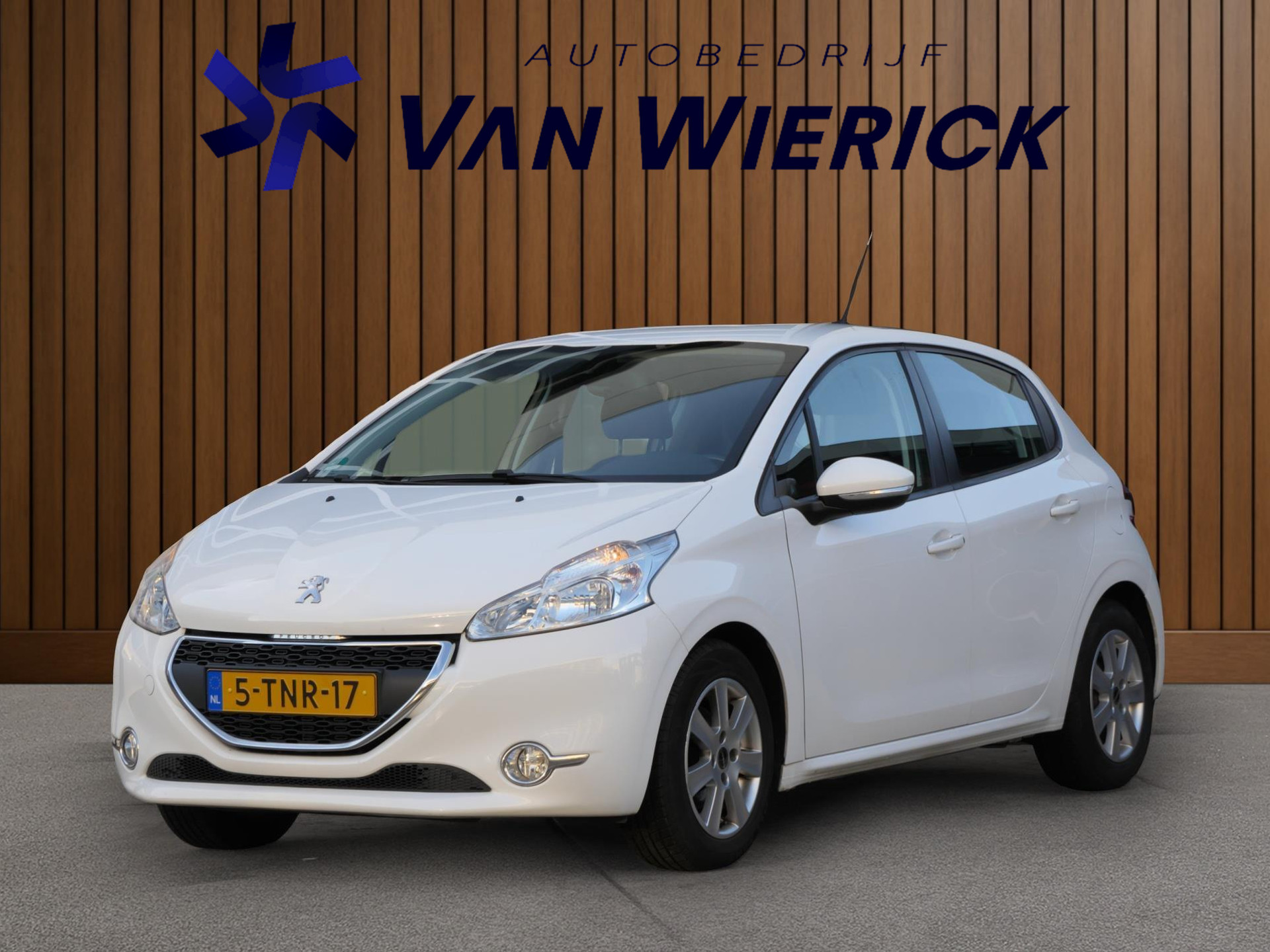 Peugeot 208 1.2 VTi Envy 5-Deurs 82PK | Cruise | Clima| Bluetooth | Parkeersensoren 49428790-0.jpg | Autobedrijf van Wierick
