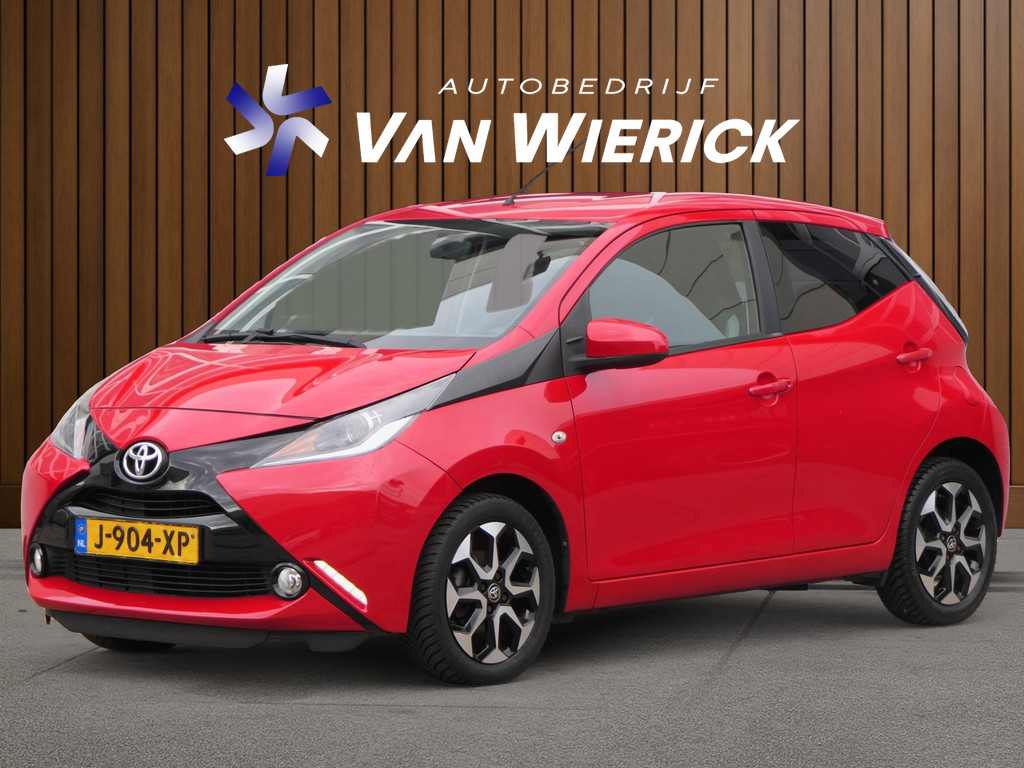 Toyota Aygo 1.0 VVT-i x-play 5-Deurs | Camera | Airco | Bluetooth 53479962-0.jpg | Autobedrijf van Wierick
