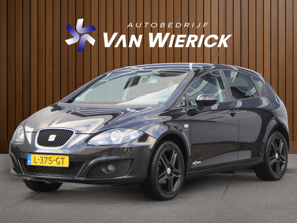 SEAT Leon 1.2 TSI Ecomotive Businessline High 105PK | Cruise | Trekhaak | Parkeersensoren | Bluetooth | Navi | LM Velgen 57388559-0.jpg | Autobedrijf van Wierick