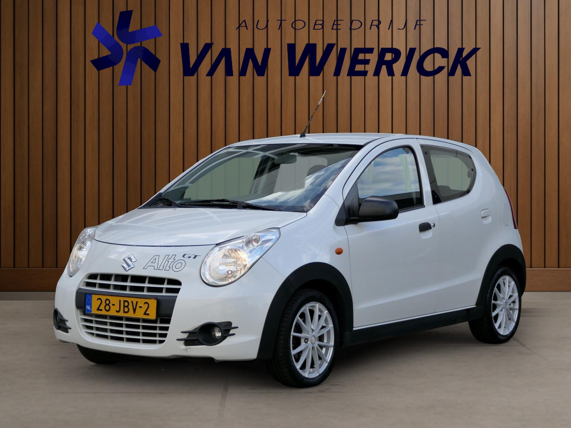 Suzuki Alto 1.0 Exclusive 5-Deurs | Airco | NAP | LM Velgen 47975060-0.jpg | Autobedrijf van Wierick