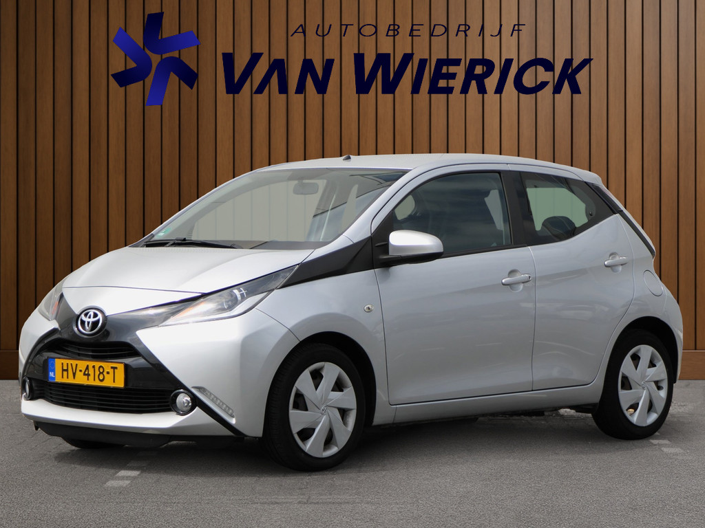 Toyota Aygo 1.0 VVT-i x-play 5-Deurs | Camera | Airco | Incl Garantie | NAP 54359098-0.jpg | Autobedrijf van Wierick